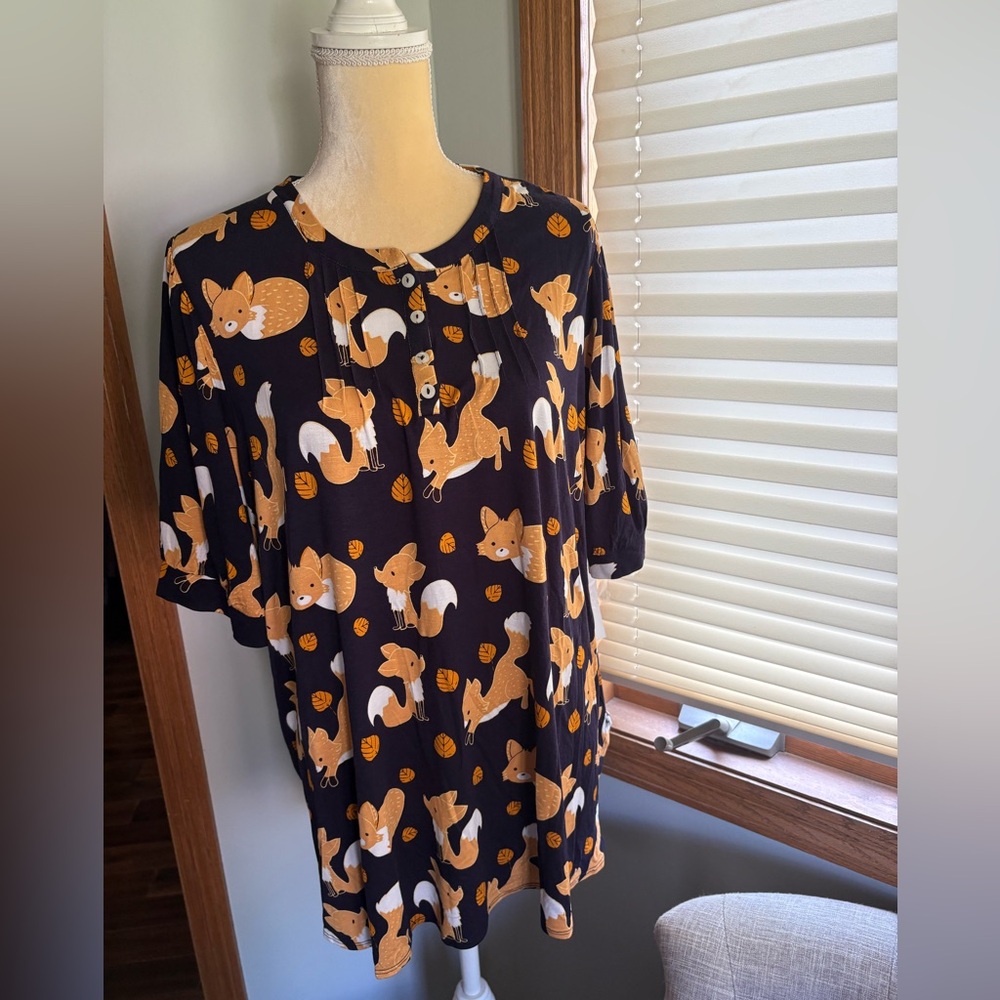 NWT ModCloth Fox Print Short Sleeve Top 2X